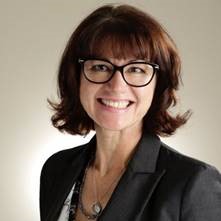 Liz McAreavey Headshot