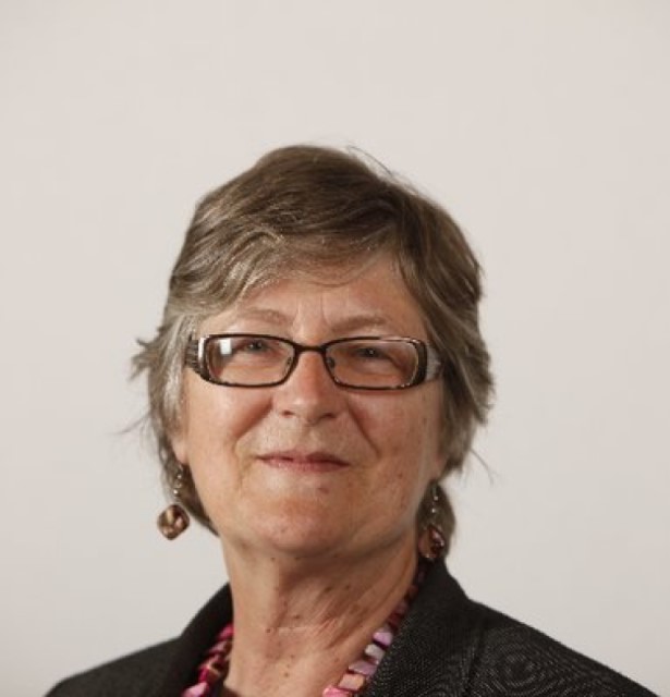 Claudia Beamish Headshot