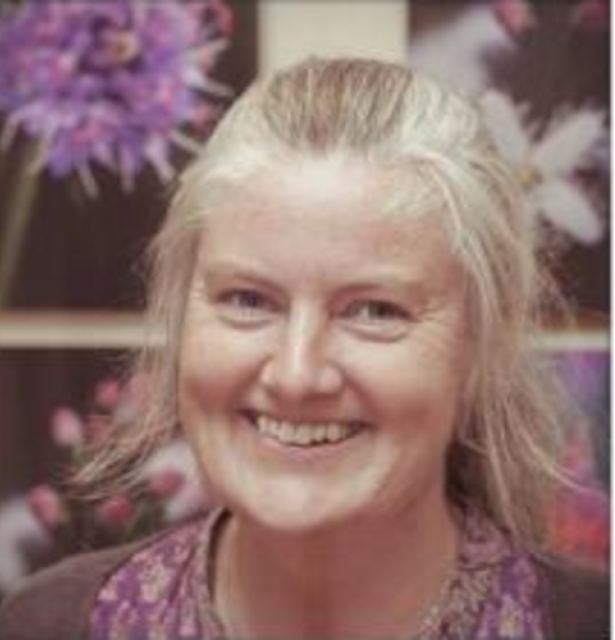 Laura McGadie Headshot