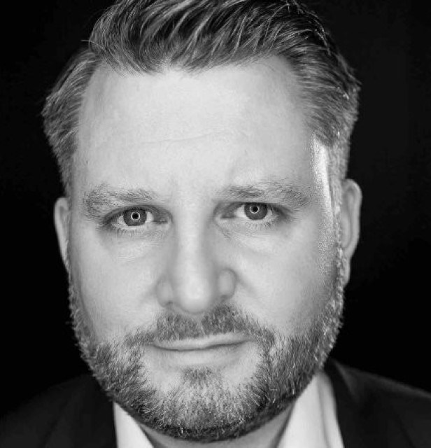 Martyn Wallace Headshot