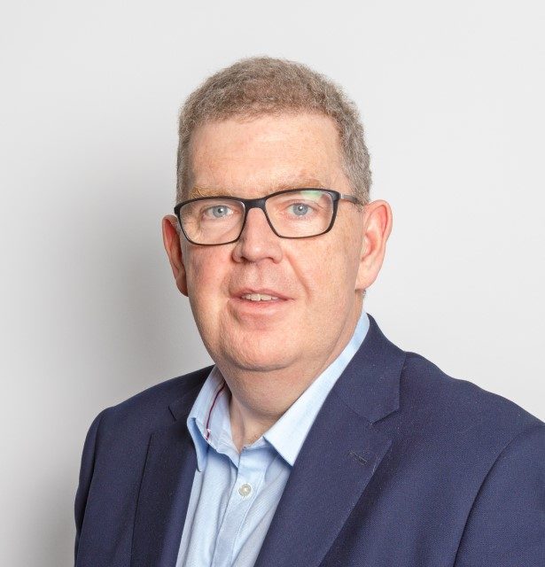 Peter Duncan Headshot