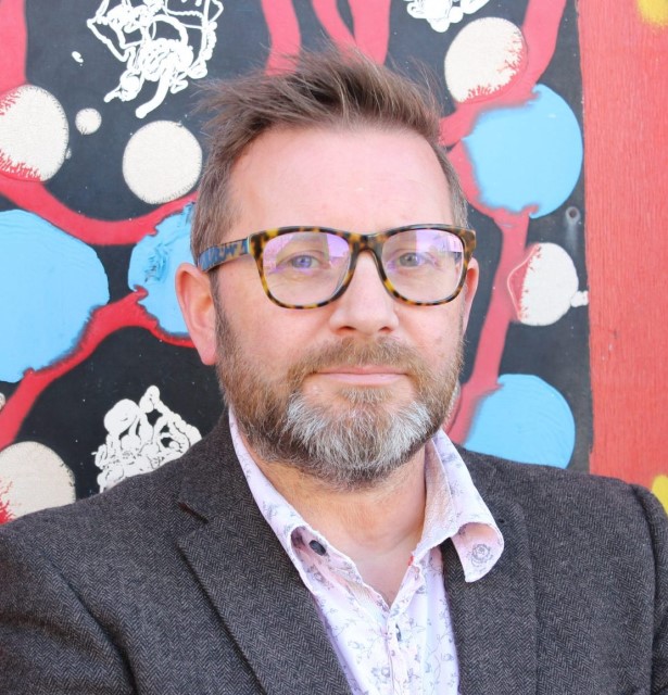 Brian Baglow Headshot