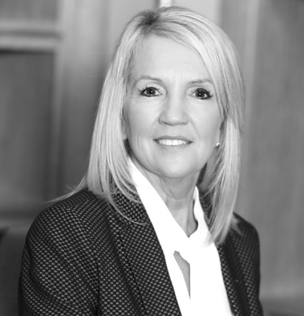 Alyson Scurfield Headshot